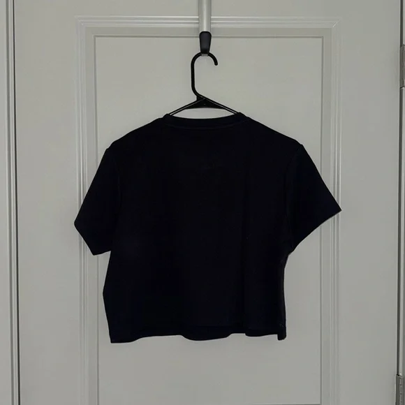 Cuts Tomboy Tee Cropped - Picture 5 of 5